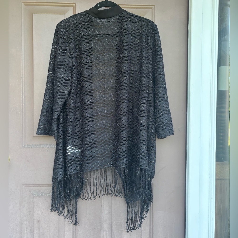 R&M Richards Black Fringed Women's Poncho - Picture 4 of 4